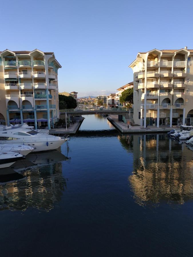 Charmant Appartement A 350M De La Plage Et Du Port Fréjus Eksteriør billede